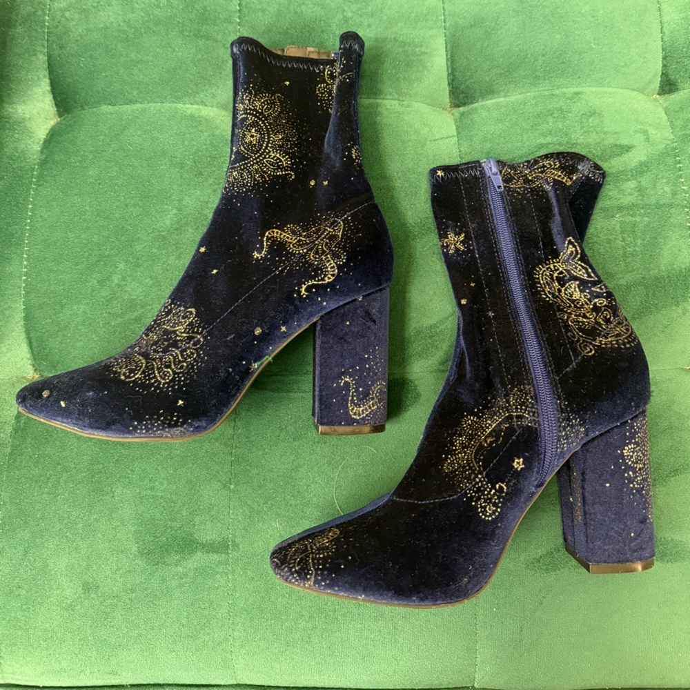Urban Outfitters Celestial Glove Boot Size 9 - Picture 3 of 9